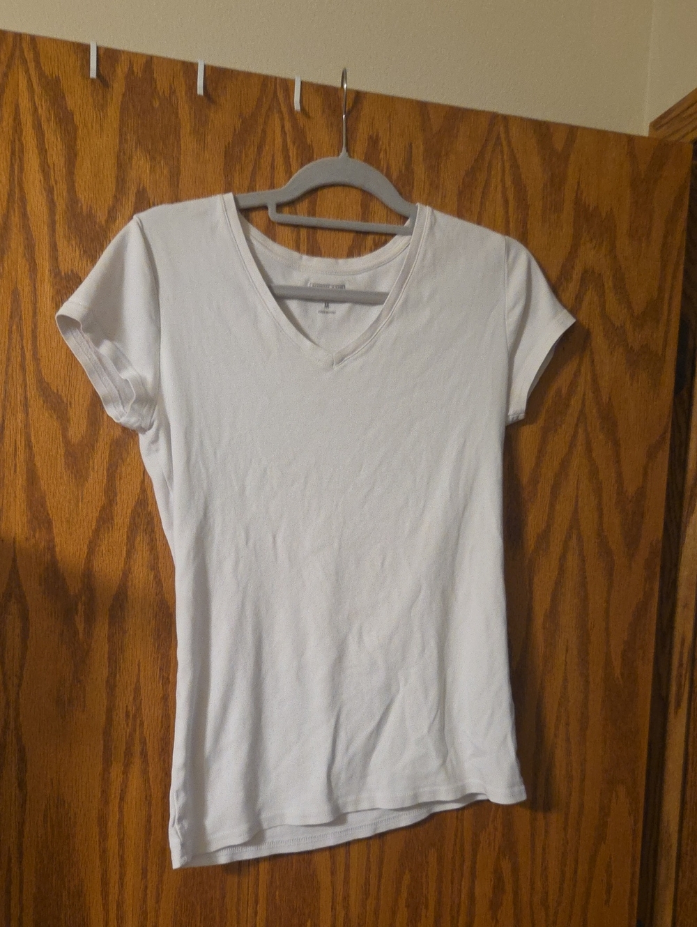 Kirkland Signature White V-Neck Short Sleeve Tee
